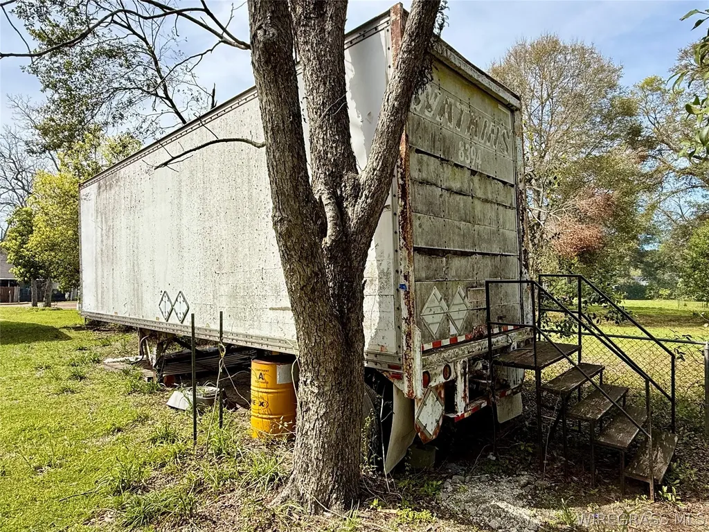 111 S Forrest Street Geneva AL 36340