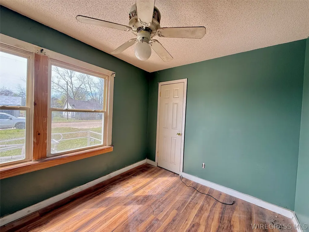 111 S Forrest Street Geneva AL 36340