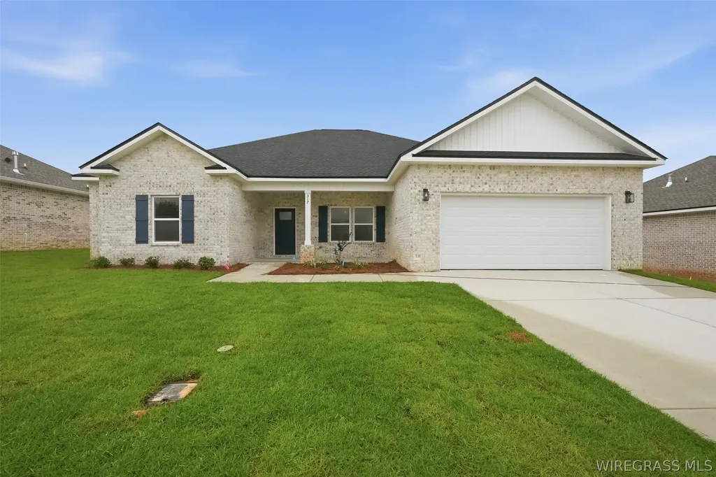 317 Thornbird Loop Enterprise AL 36330