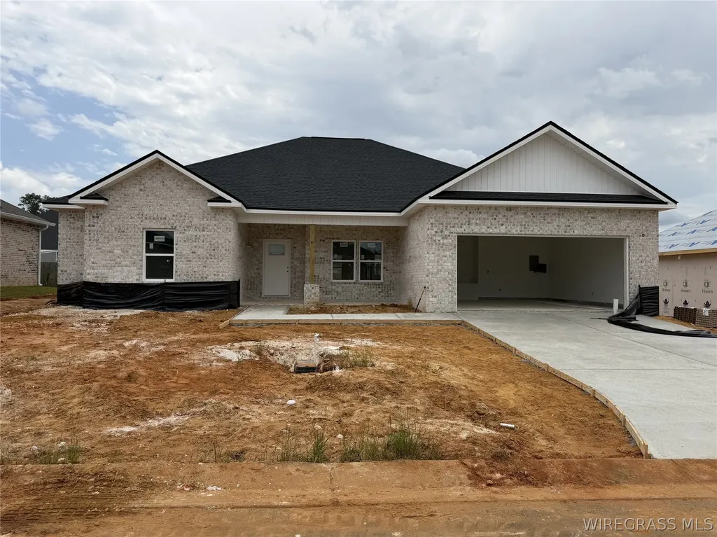 317 Thornbird Loop Enterprise AL 36330