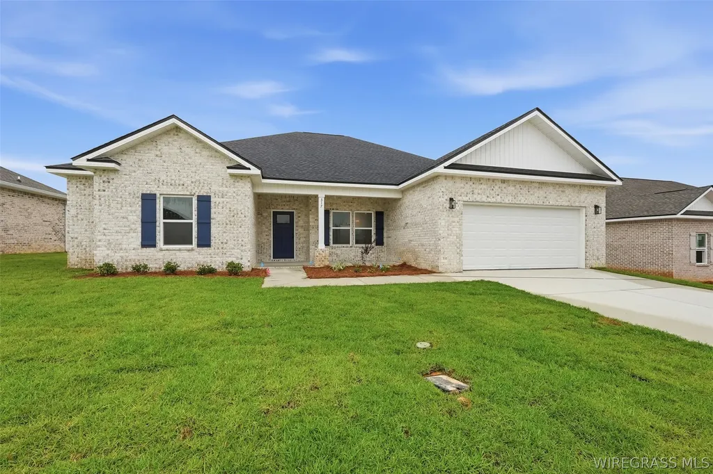 317 Thornbird Loop Enterprise AL 36330