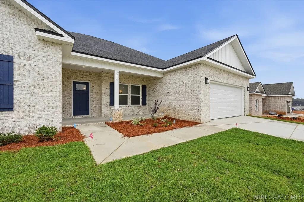 317 Thornbird Loop Enterprise AL 36330