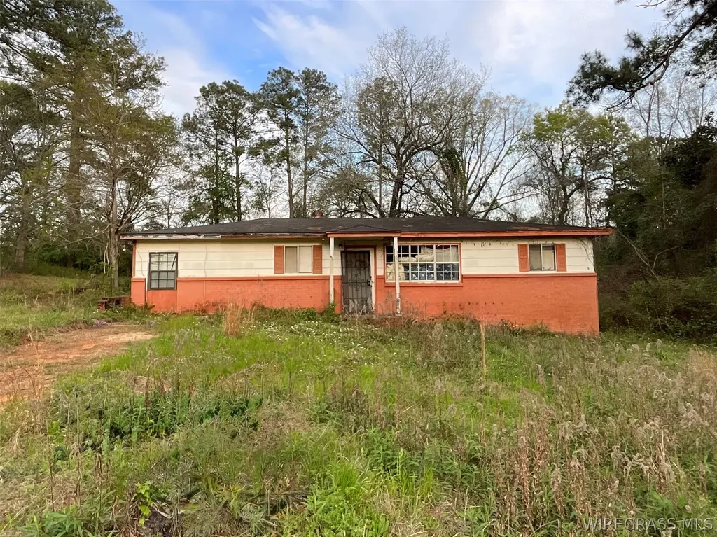 1266 County Road 633 Enterprise AL 36330