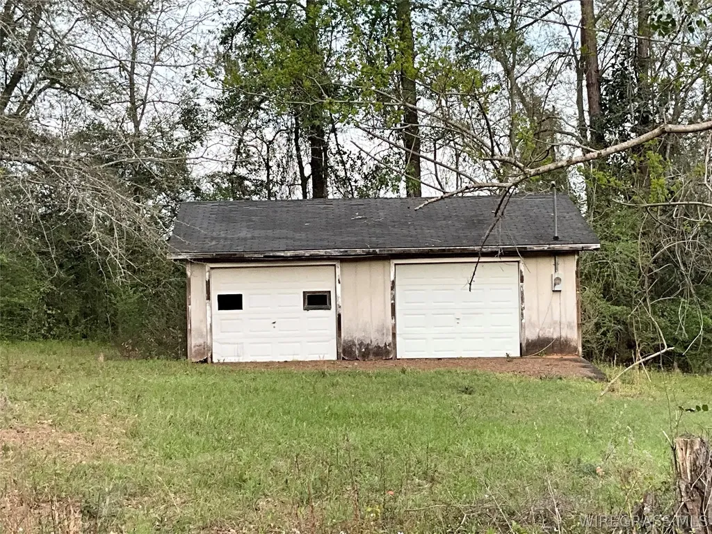 1266 County Road 633 Enterprise AL 36330