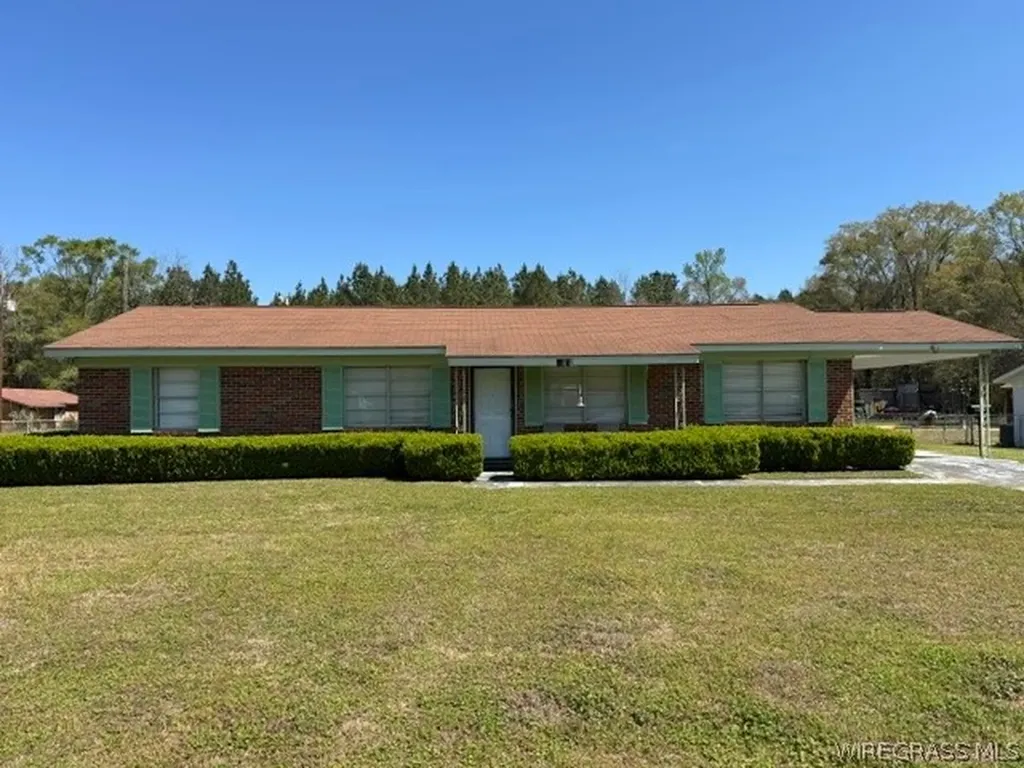 13935 Cottonwood Road Cottonwood AL 36320