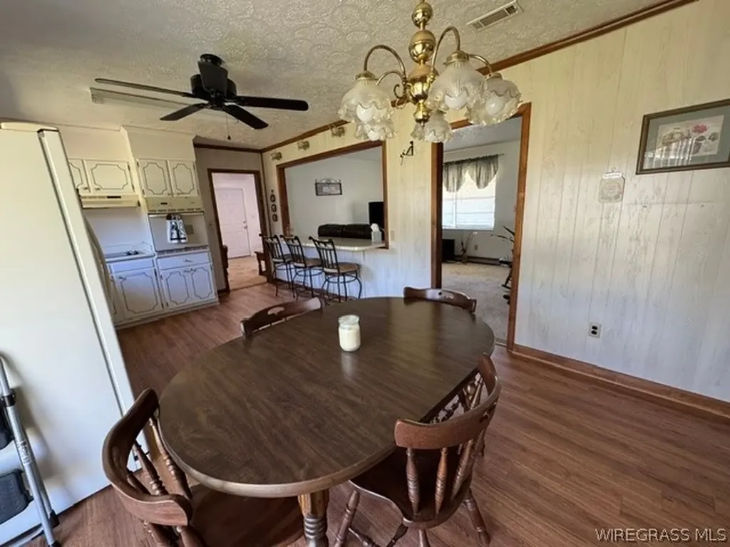 13935 Cottonwood Road Cottonwood AL 36320