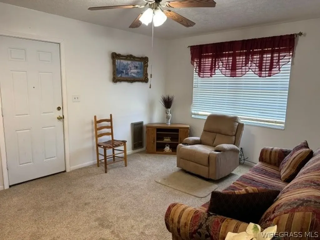 13935 Cottonwood Road Cottonwood AL 36320