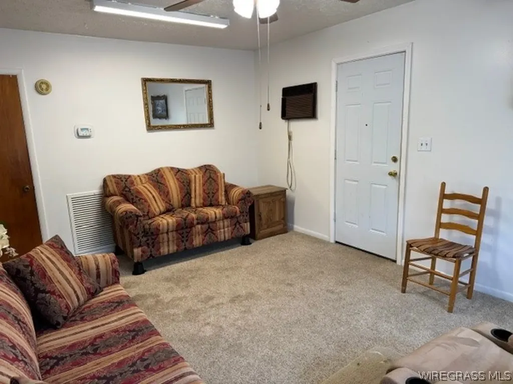 13935 Cottonwood Road Cottonwood AL 36320