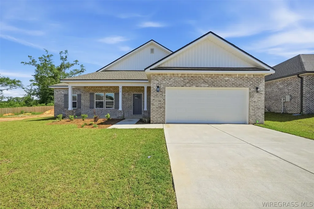 316 Thornbird Loop Enterprise AL 36330