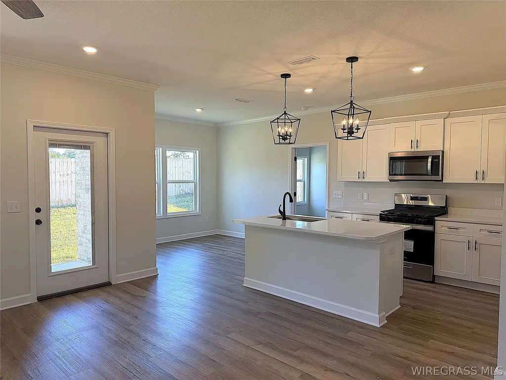 316 Thornbird Loop Enterprise AL 36330