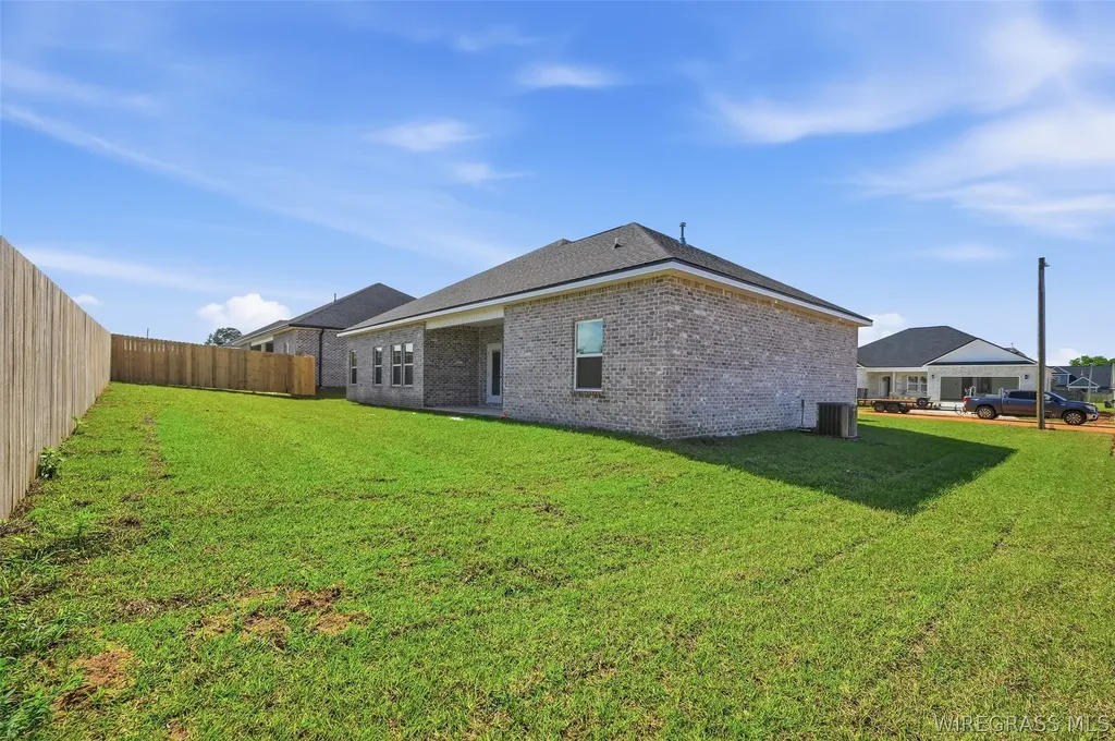316 Thornbird Loop Enterprise AL 36330