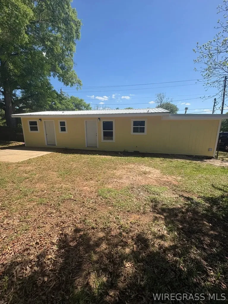 504 W Park Avenue Enterprise AL 36330