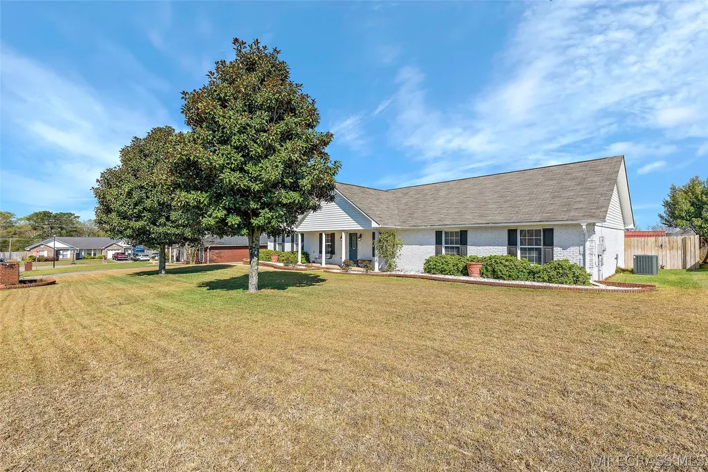 110 Stonehedge Drive Enterprise AL 36330