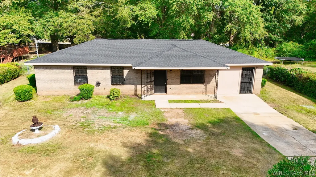 233 Johanna Drive Ozark AL 36360