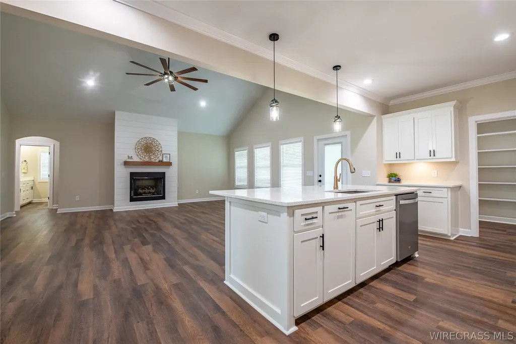 109 Sabel Drive Enterprise AL 36330