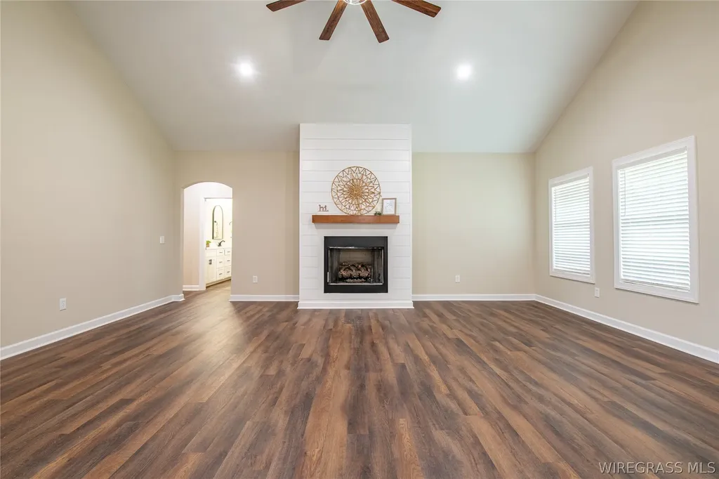 109 Sabel Drive Enterprise AL 36330