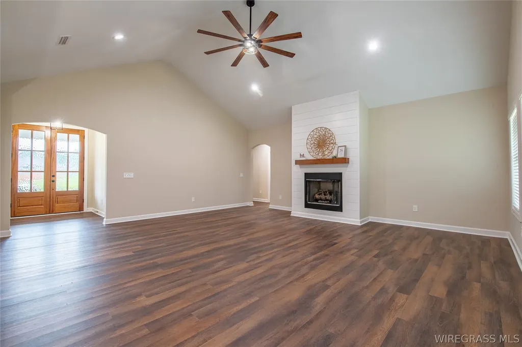 109 Sabel Drive Enterprise AL 36330