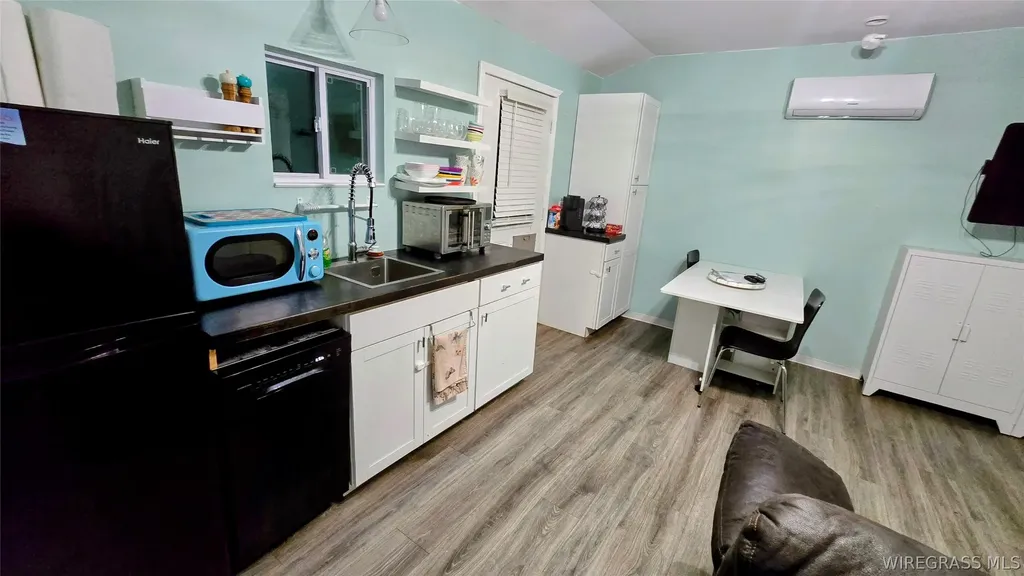 300 Johnson Street Brundidge AL 36010