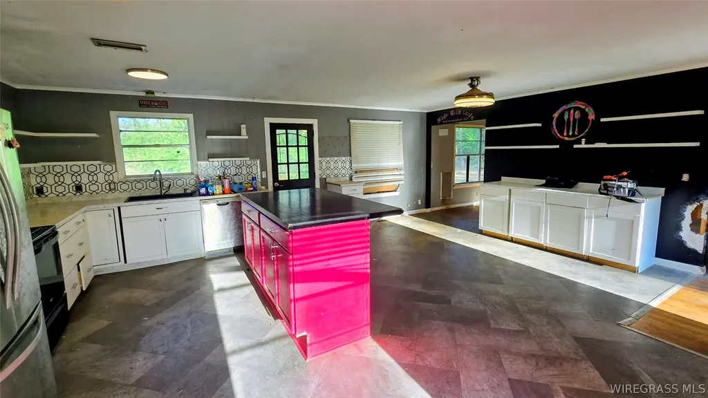 300 Johnson Street Brundidge AL 36010
