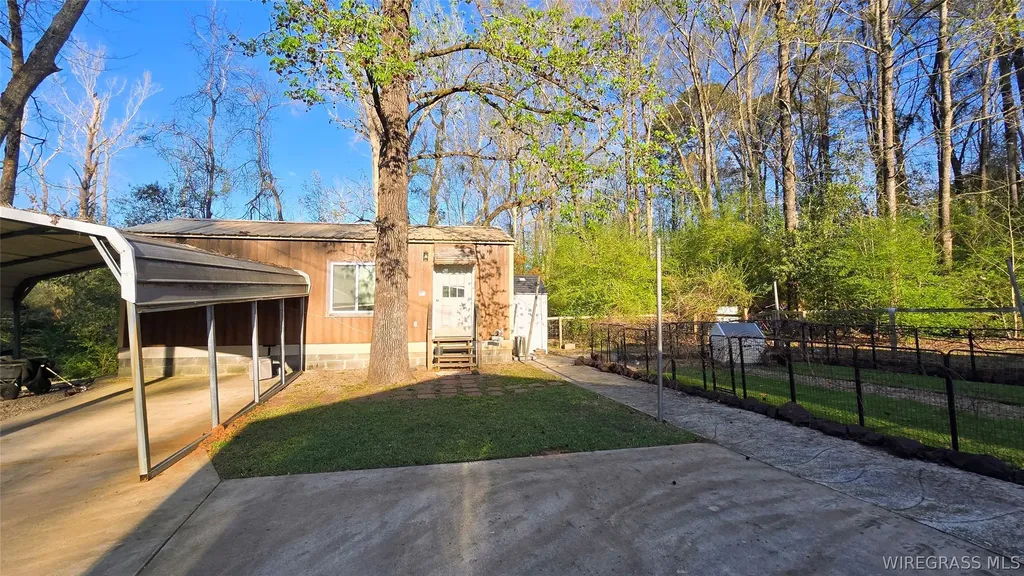 300 Johnson Street Brundidge AL 36010