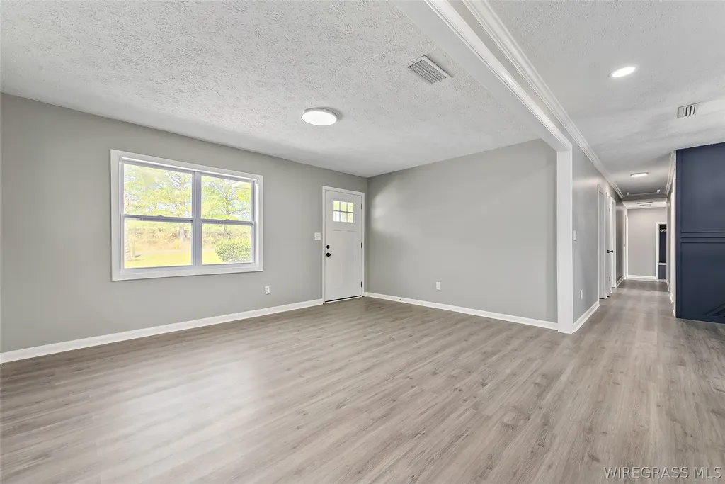 553 Iris Road Dothan AL 36301