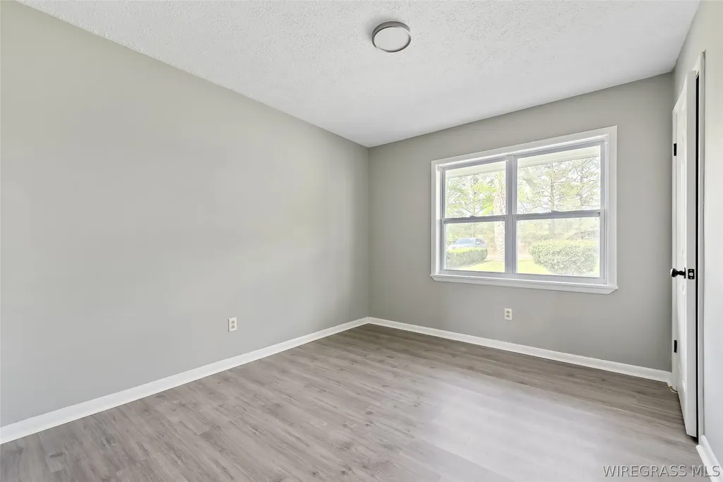 553 Iris Road Dothan AL 36301