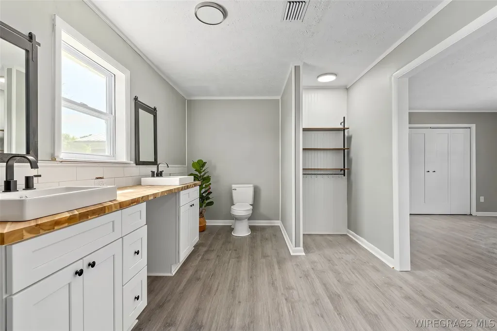 553 Iris Road Dothan AL 36301