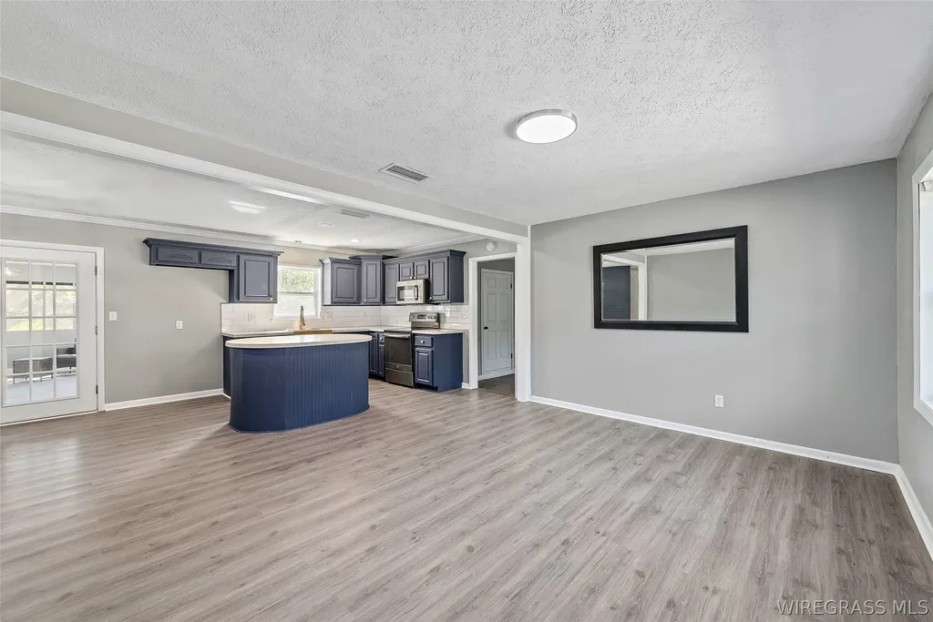 553 Iris Road Dothan AL 36301