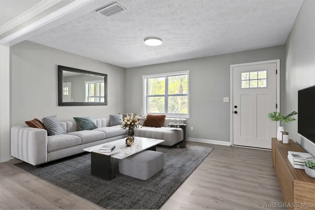 553 Iris Road Dothan AL 36301
