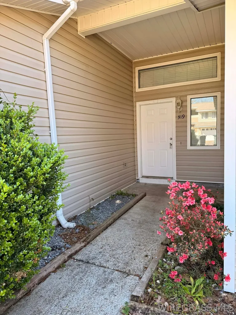 319 Candlebrook Drive Enterprise AL 36330