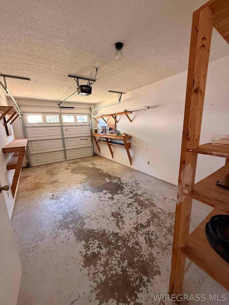 319 Candlebrook Drive Enterprise AL 36330