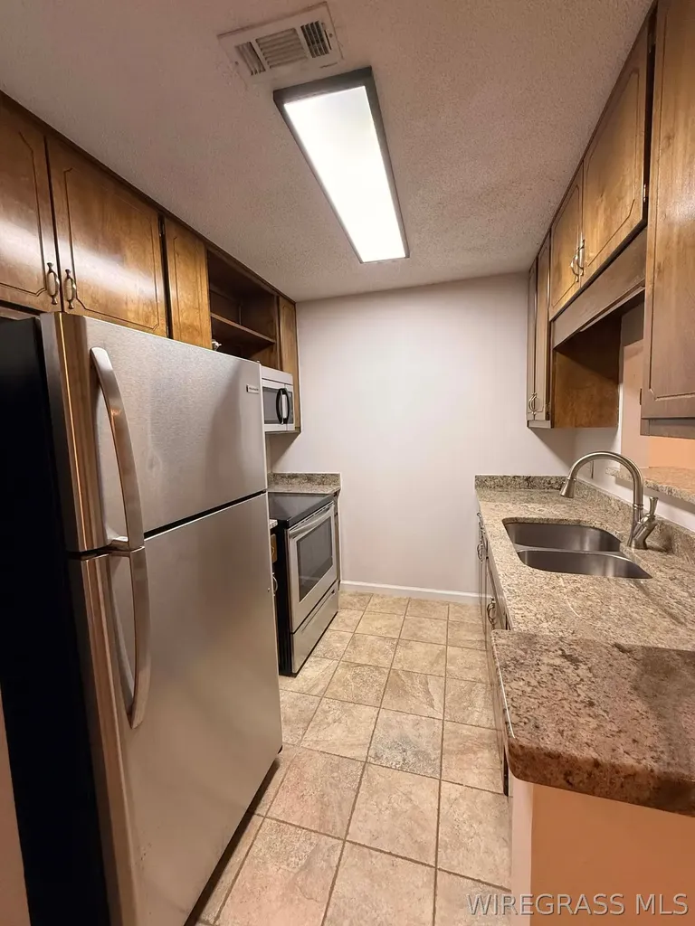 319 Candlebrook Drive Enterprise AL 36330