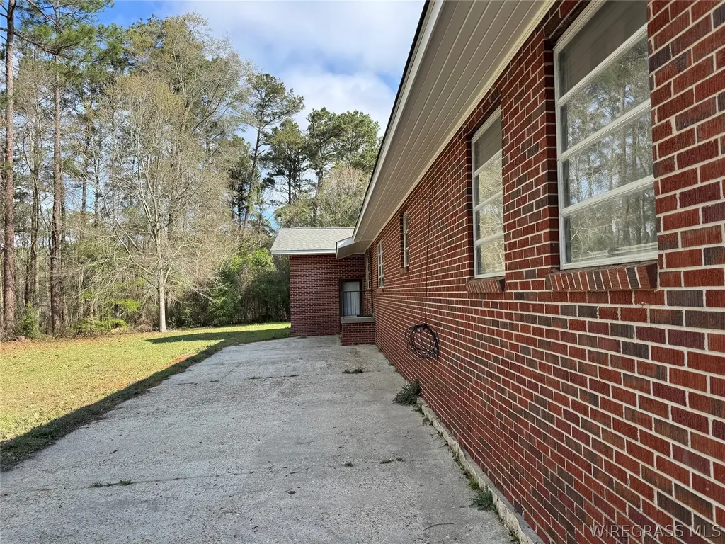 1620 Campbellton Highway Dothan AL 36301