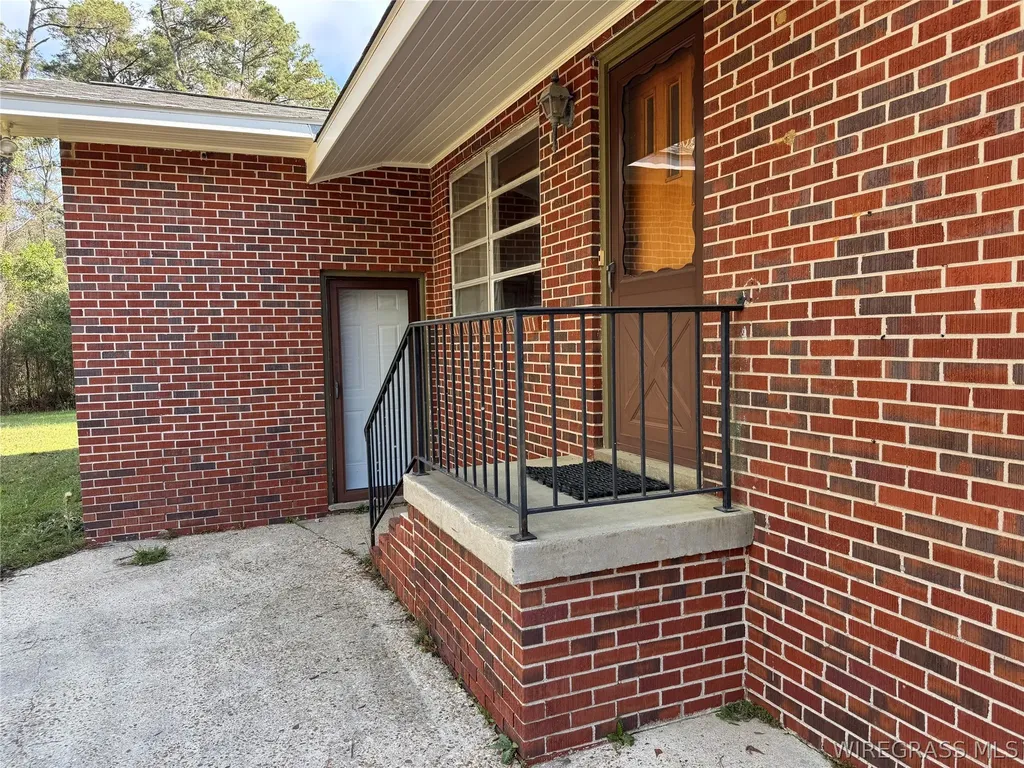 1620 Campbellton Highway Dothan AL 36301