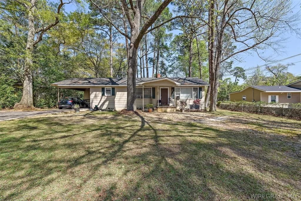 1472 W Selma Street Dothan AL 36301