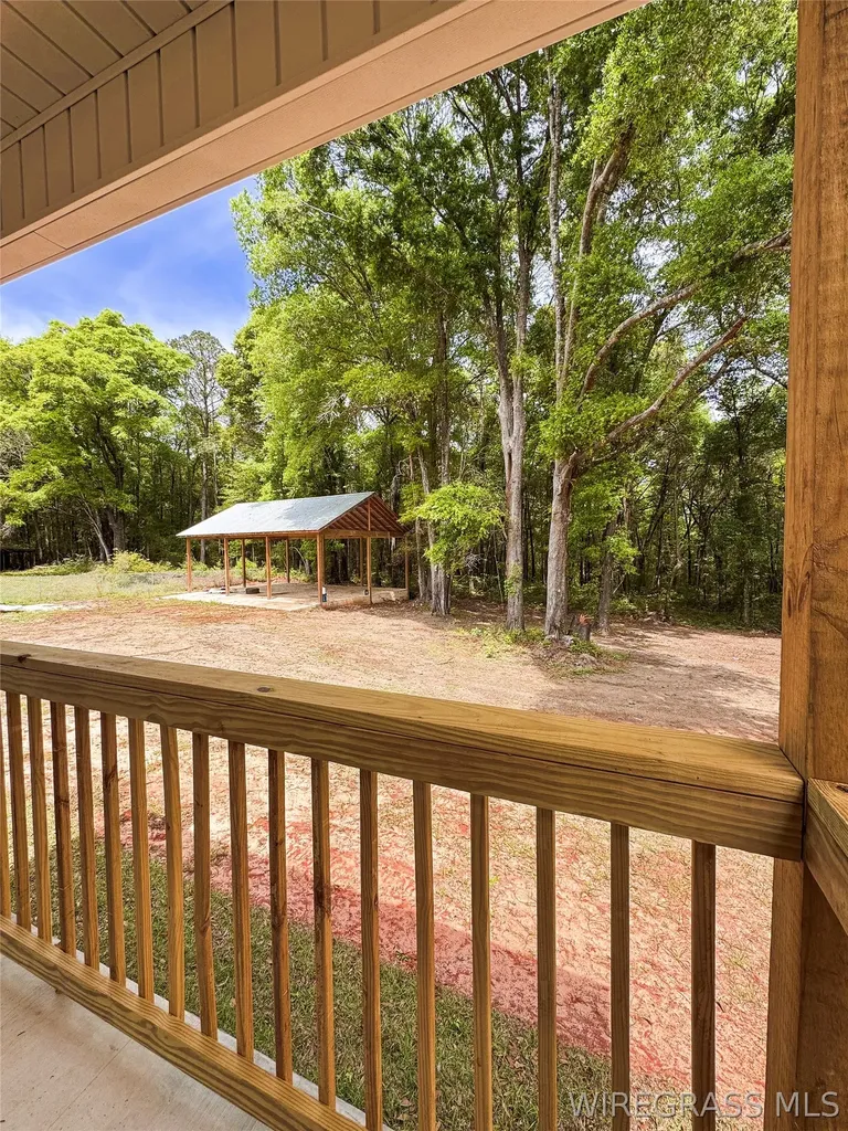 102 Tarhill Road Daleville AL 36322