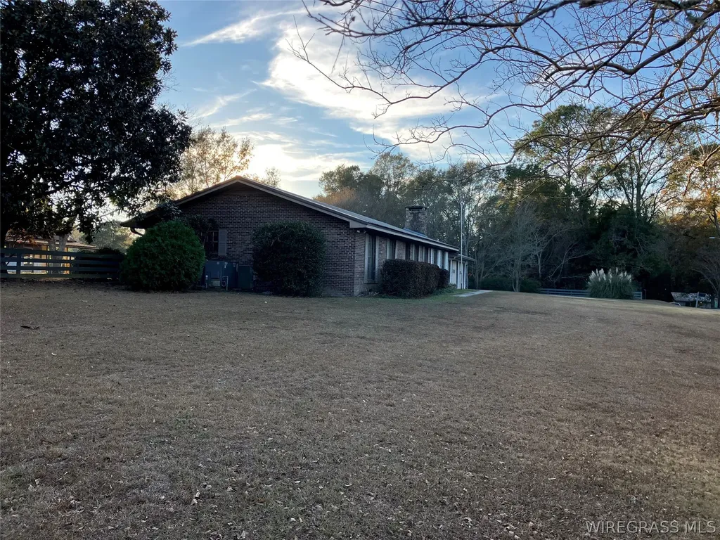 215 Chambers Street Enterprise AL 36330