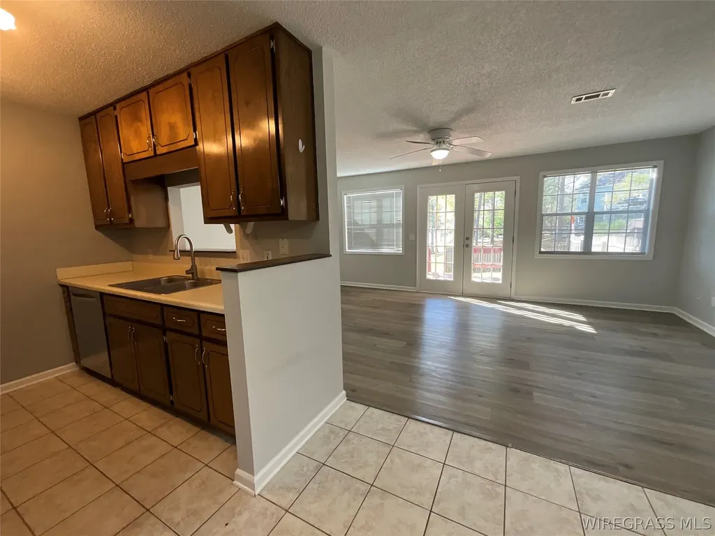125 Pineridge Drive Enterprise AL 36330
