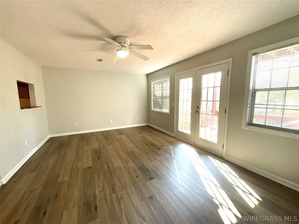 125 Pineridge Drive Enterprise AL 36330
