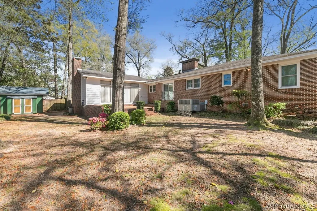 166 Garner Drive Ozark AL 36360