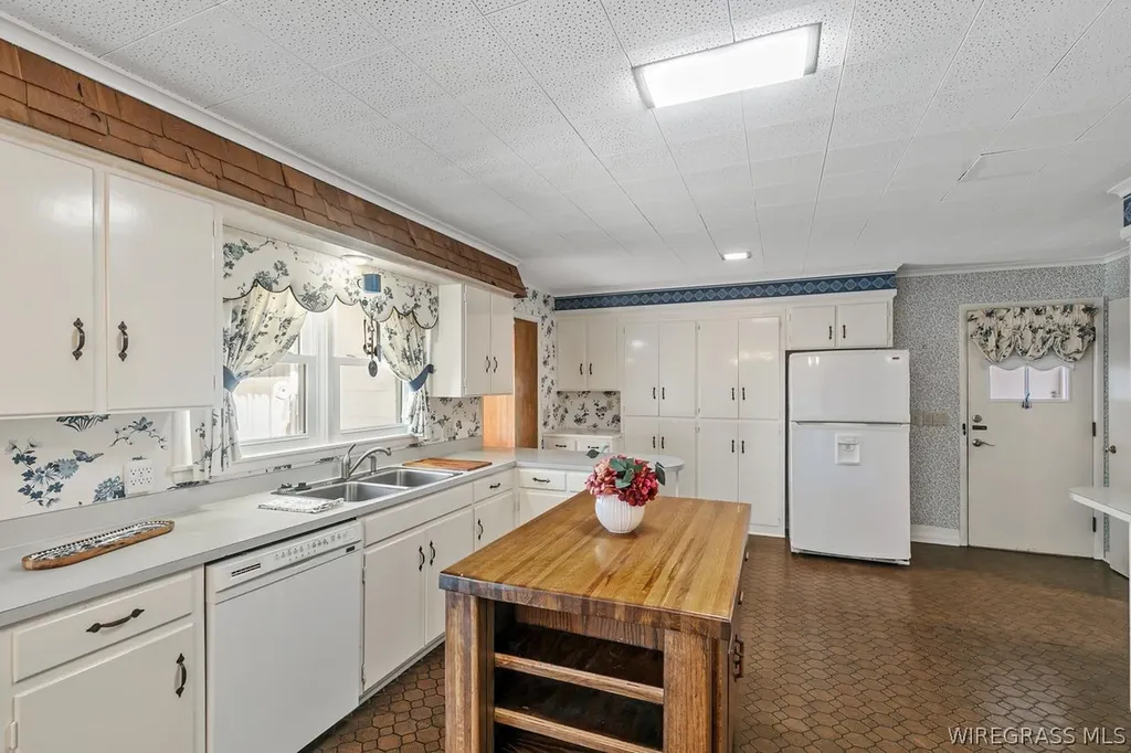 166 Garner Drive Ozark AL 36360