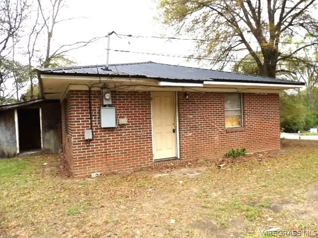14 Meadow Grove Court Clio AL 36017