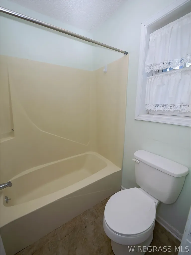 112 Courtland Drive Enterprise AL 36330