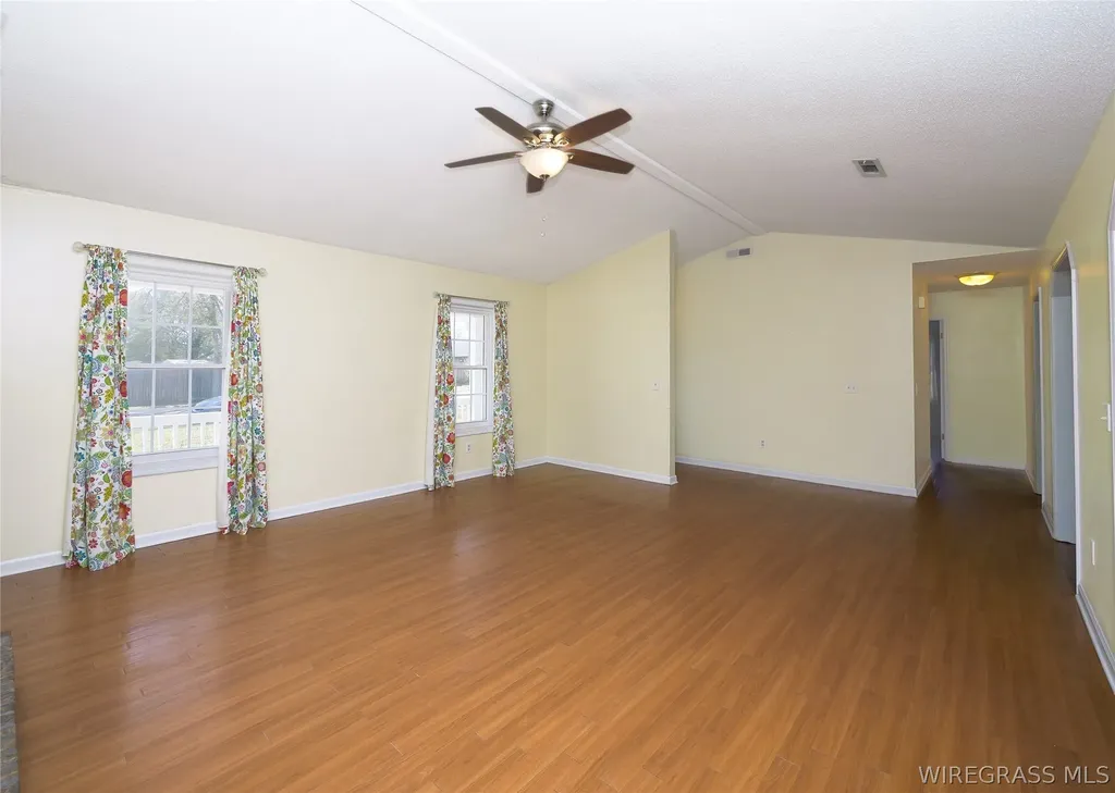 112 Courtland Drive Enterprise AL 36330