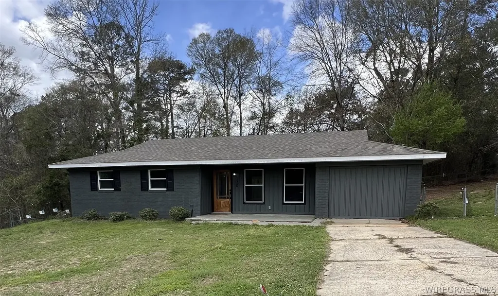 120 Brookfield Road Ozark AL 36360