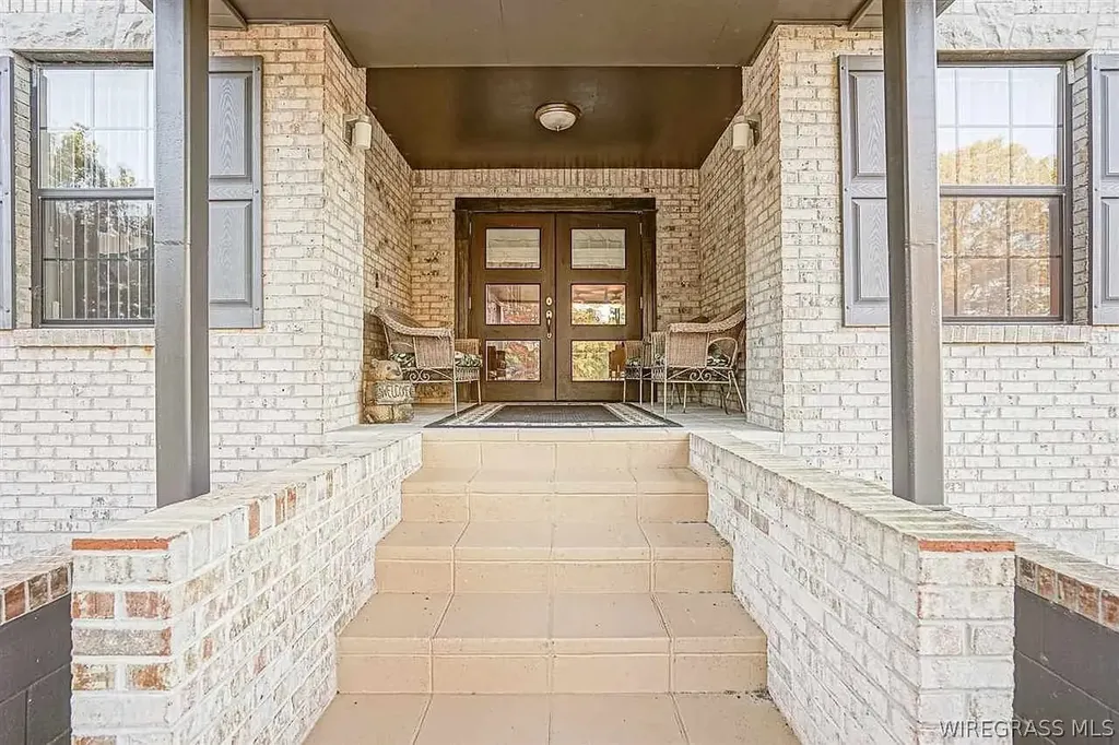 7016 Jd Williamson Road Red Level AL 36474
