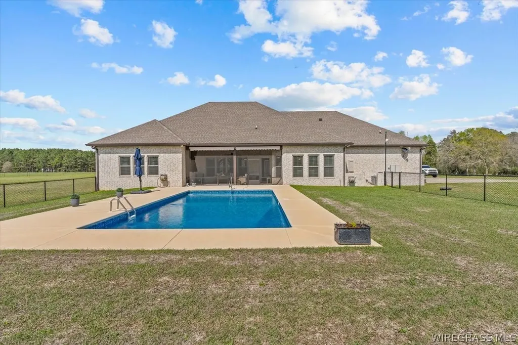 8262 County Road 636 Chancellor AL 36316