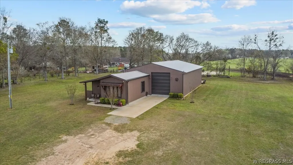 8262 County Road 636 Chancellor AL 36316