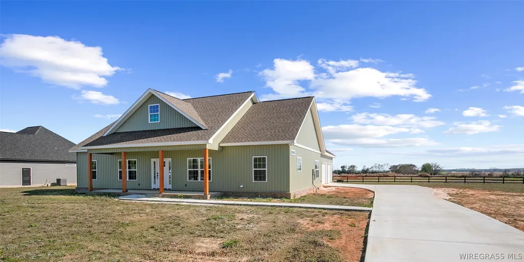 797 Judge Logue Road Newton AL 36352