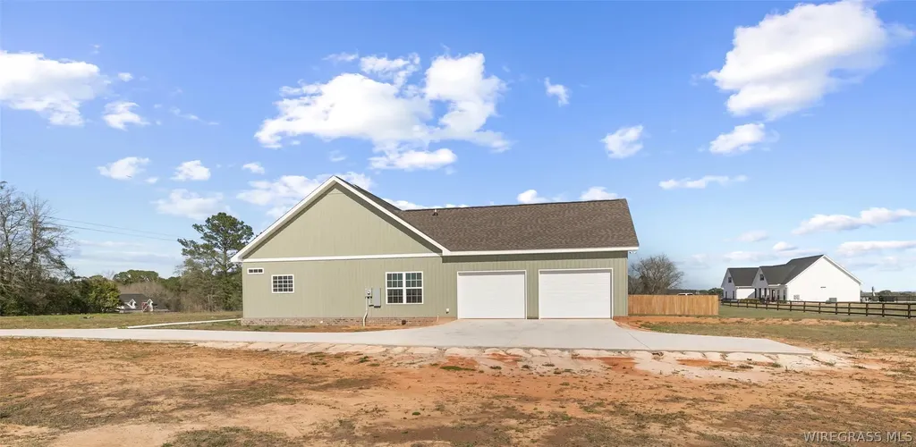 797 Judge Logue Road Newton AL 36352